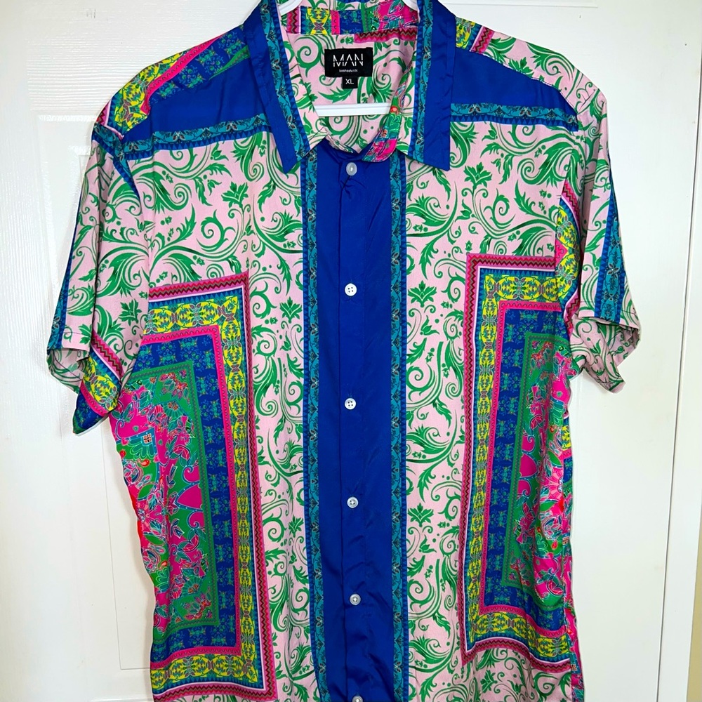Uniquely Patterned Buttoned Down Shirt